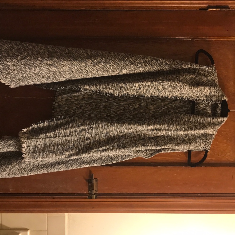 Sweater shawl